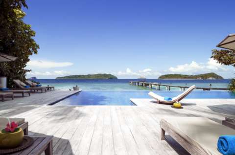 Stunning island views from an infinity pool