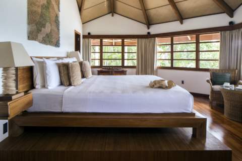 super king sized bed master bedroom with luxurious furnishings