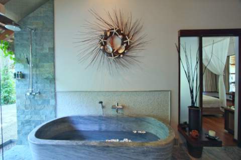 marble bathtub in luxurious bathroom